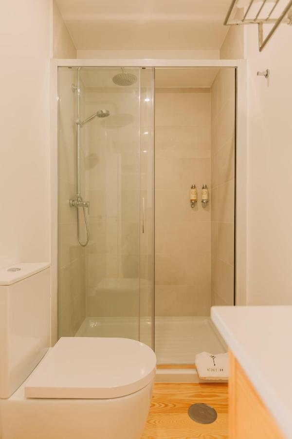 Azores Inn - Family Suites Ponta Delgada الغرفة الصورة