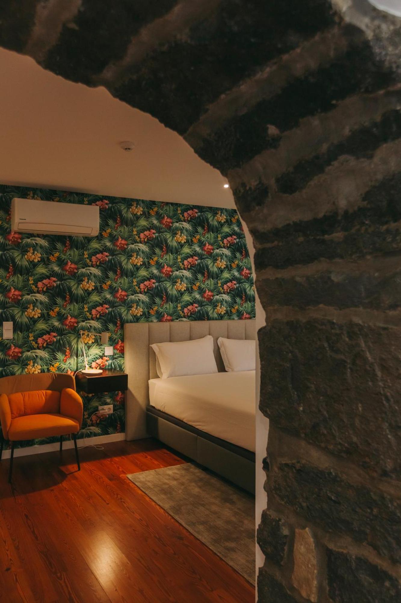 Azores Inn - Family Suites Ponta Delgada الغرفة الصورة